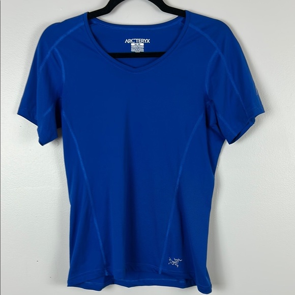 Arc'teryx Motus Crew Short Sleeve Blue Top Size Medium - Picture 2 of 8